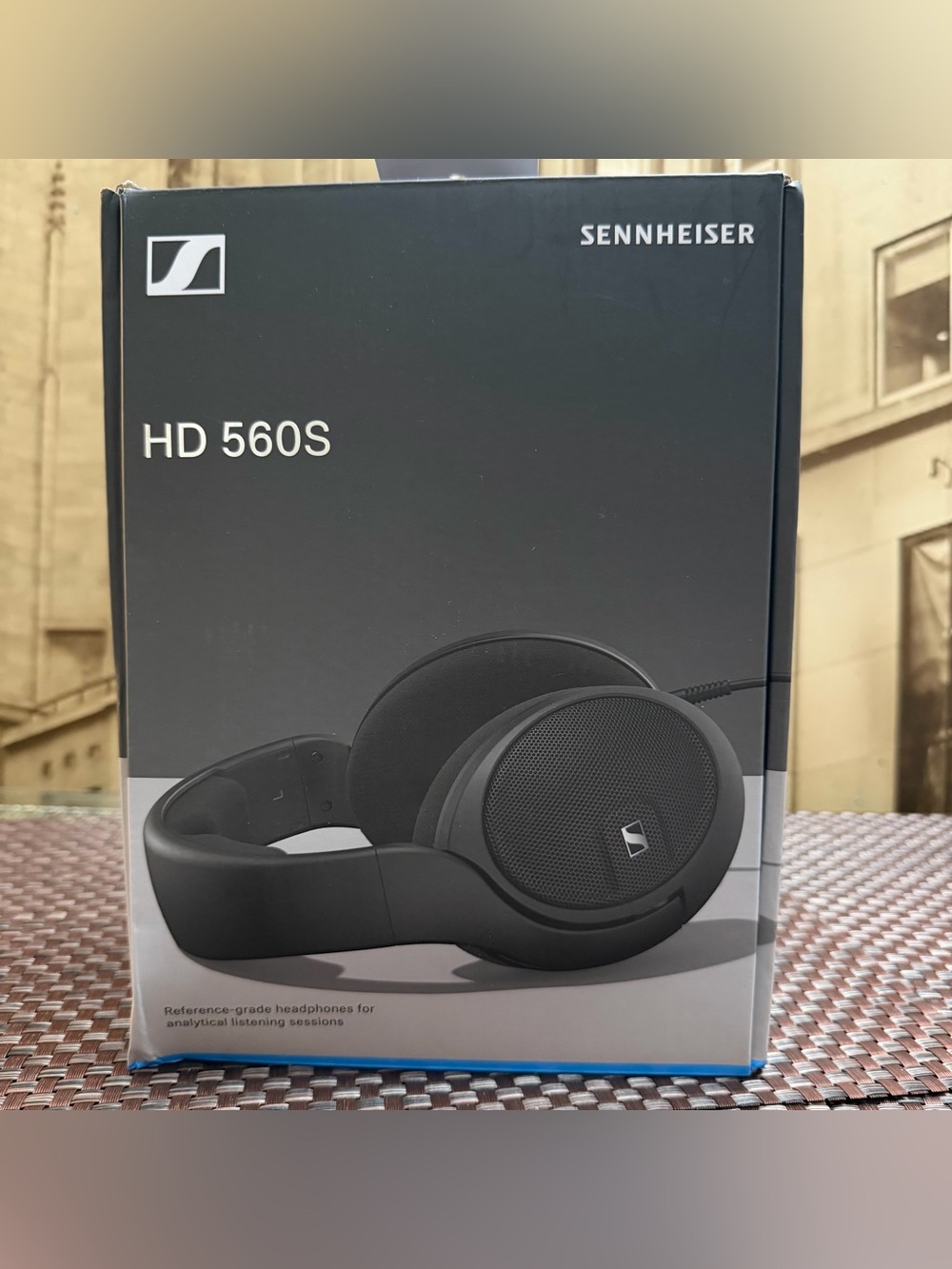 Sennheiser HD 560S Headphones - Picture 4 of 5